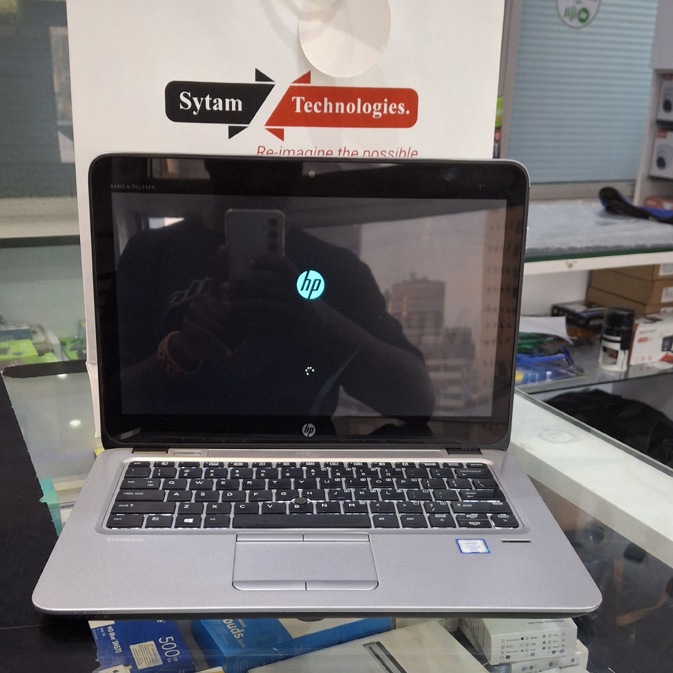 HP Elitebook 820 G3 sytam technologies HP Elitebook 820 G3 sytam technologies